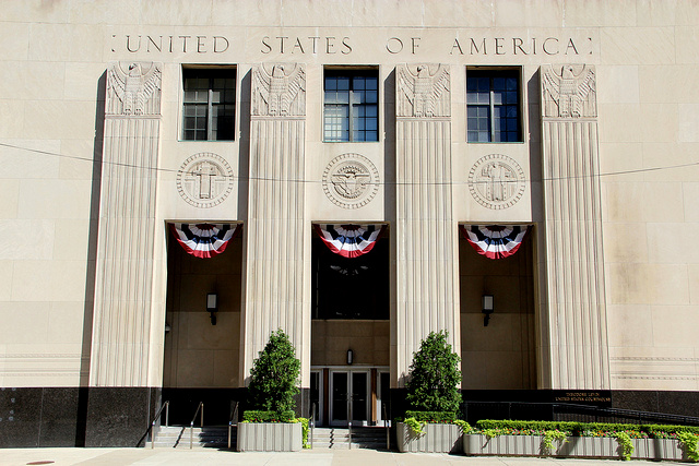 Detroit Federal Courthouse's entrance.